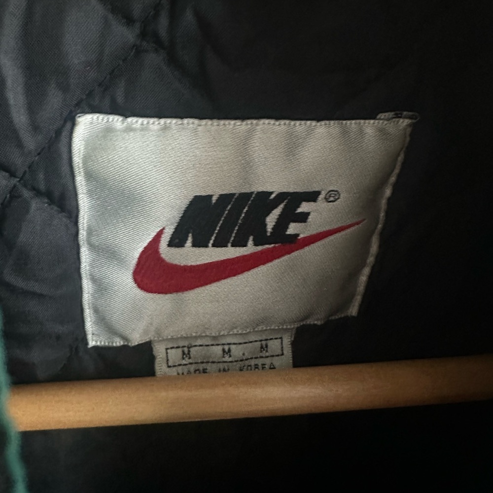 Vintage 90s Nike Puffer Jacket - Picture 3 of 3